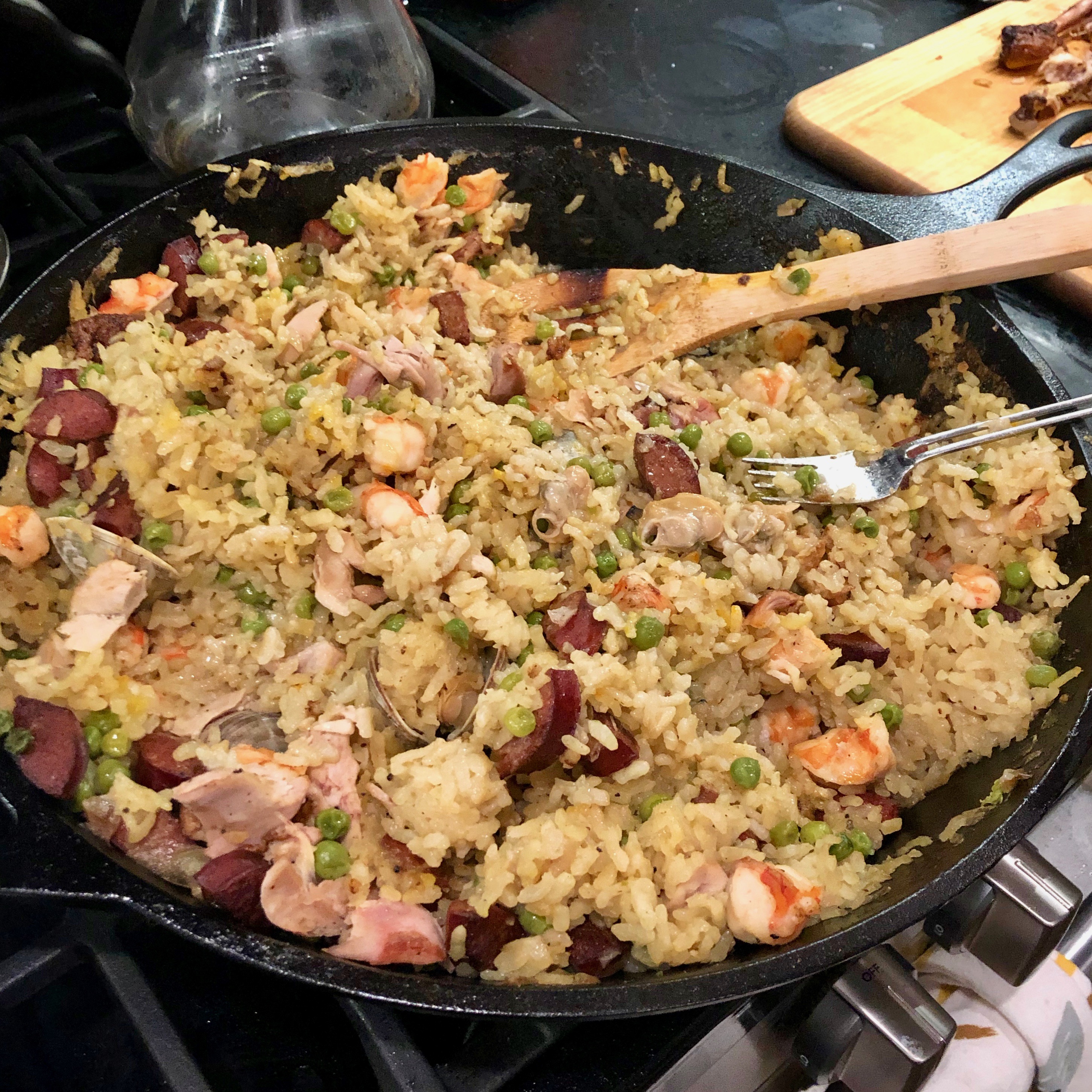 Paella pan